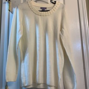 Women’s sweater size L